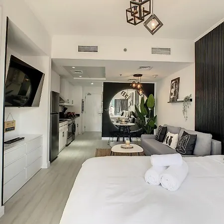 Luxury Modern Studio In Jlt With Amazing View & Rooftop Pool - Sleeps 3 Dubai Exterior photo