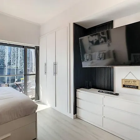 Luxury Modern Studio In Jlt With Amazing View & Rooftop Pool - Sleeps 3 Dubai Exterior photo